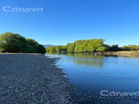 Terreno en la Comarca Andina con servicios