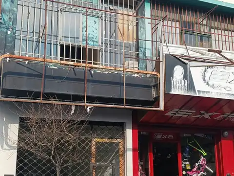 VENDO LOCAL COMERCIAL C BAÑO EN EL CENTRO