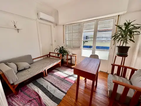 Martínez Centro: Excelente oficina c/gran terraza propia ubicado en la Esquina de Alvear y Arenales. 225m2 totales