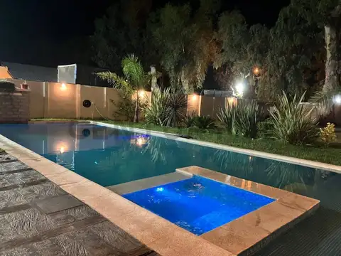 VENTA CASA QUINTA 3AMB COMO NUEVA-OPORTUNIDA EXCLUSIVA   POSIBILIDAD DE PERMUT
