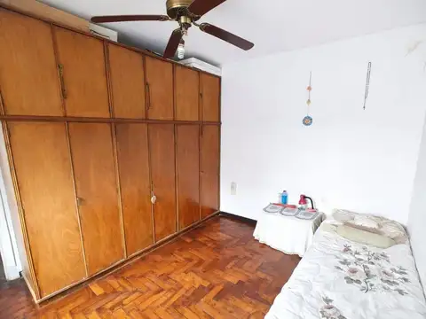 Depto 2 ambientes en venta  Floresta Muy luminoso