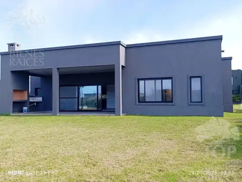 CASA EN CANTON NORTE