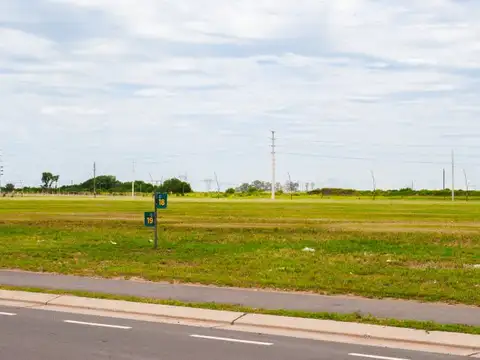 Terreno en Venta en Funes, USD 110