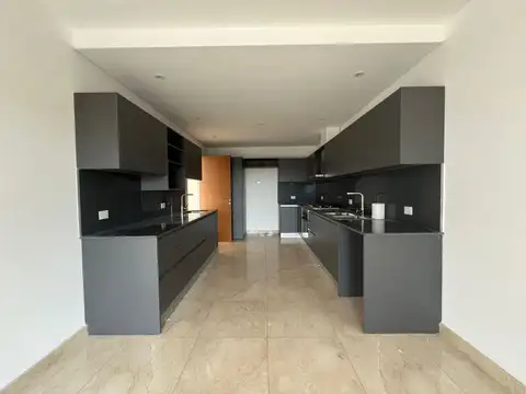 Departamento 4 ambientes con 4 baños
