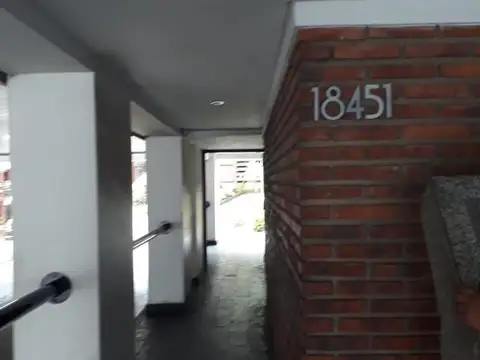 Av. Rivadavia 18451 , Piso PB