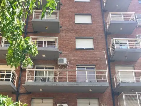 AMPLIO DTO. EN PB TORRES MORON IDEAL OFICINAS O VIVIENDAS