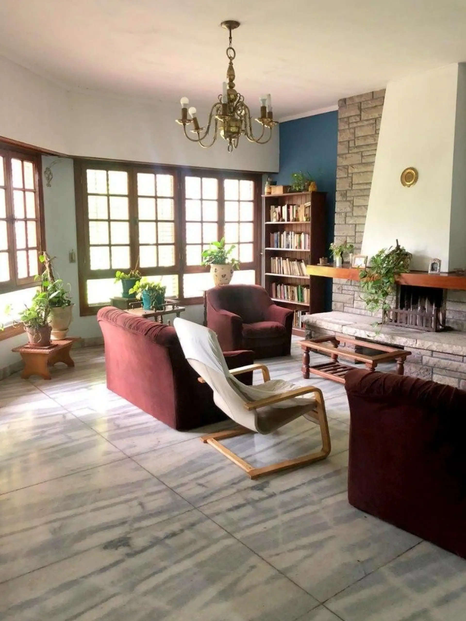 Chalet 5 ambientes con parque