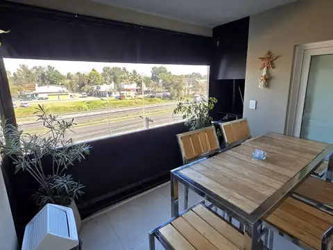 Oportunidad  Depto 3 ambientes con cochera en venta en Altos Las Casuarinas!