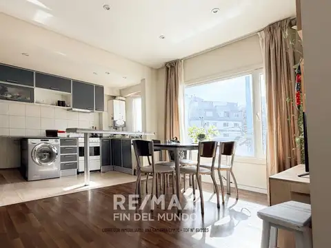 Avenida Leandro Alem 800