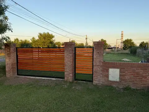 Terreno con Pileta en Punta Chacra
