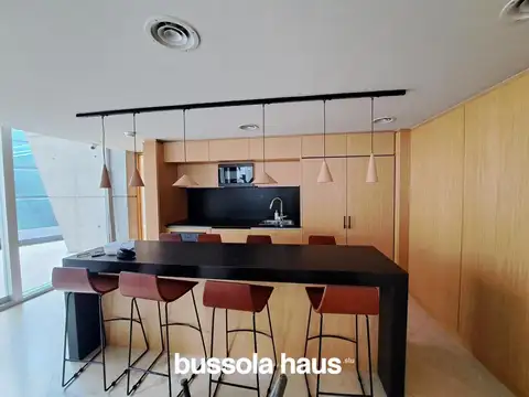 Departamento 5 ambientes con 4 baños