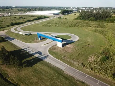 Nave Industrial en Pilar