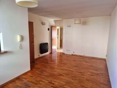 Departamento en alquiler un dormitorio con cochera - Cipolletti Centro