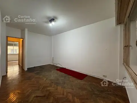 Oficina en Alquiler 50 años