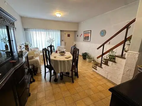 Depto Tipo Casa en Venta en Bernal, USD 120.000