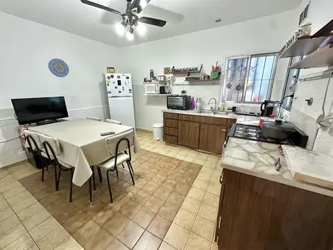 Depto Tipo Casa en Venta en Bernal, USD 105.000