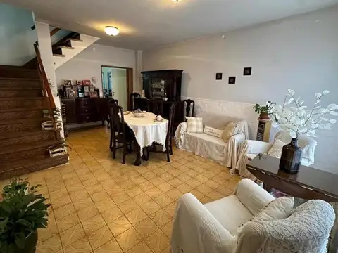 Depto Tipo Casa en Venta con 1