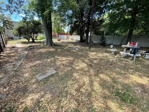 Lote en venta en Luis Guillon