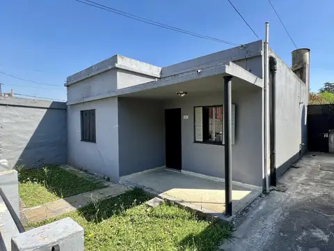 Casa en Alquiler 3 Ambientes con Jardín, Cochera y Parrilla – Don Torcuato