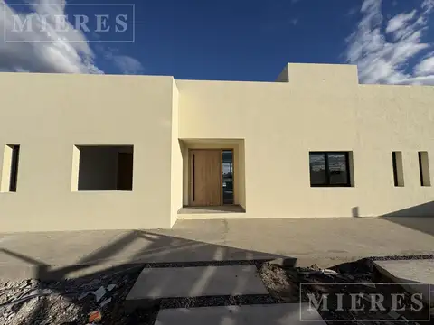 Casa en Venta a Laguna en San Sebastian 