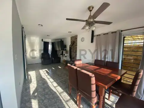 Casa de 2 dormitorios en Venta La Plata