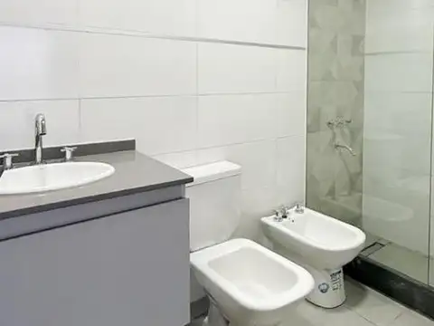 Departamento en Alquiler con 1 cochera