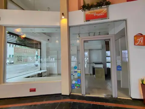 Montes de Oca 1000, Piso PB