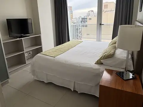 El Salvador 4500, Piso 10