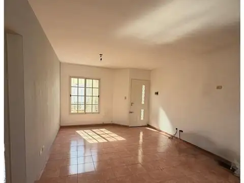 Departamento en Alquiler en Caseros, $ 680.000
