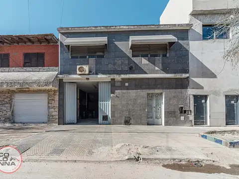 Galpon en Venta en Pompeya, USD 140.000