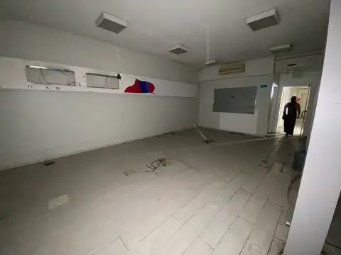 Local en Venta 30 años