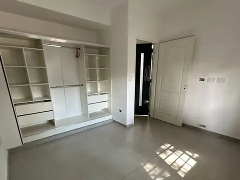 Depto Tipo Casa 3 ambientes con 1 baño