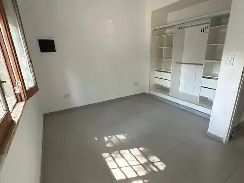 Depto Tipo Casa en Venta en Victoria, USD 101.000