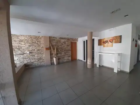 LAPRIDA 200, Piso 1