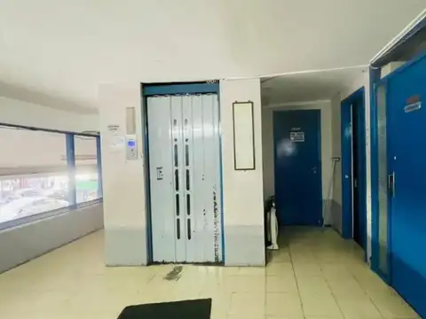 COCHERA FIJA GRANDE Ingreso por Rampa de doble circulacion -4 piso-Seguridad  24 hs.-Edif NAMUNCURA