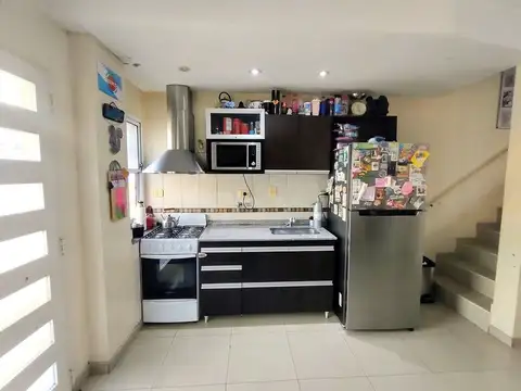 Depto Tipo Casa en Venta 16 años