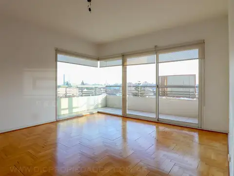 Santa Rosa al 1500, entre Av. Maipú y Quintana