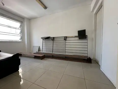 Oficina en Venta 63 años
