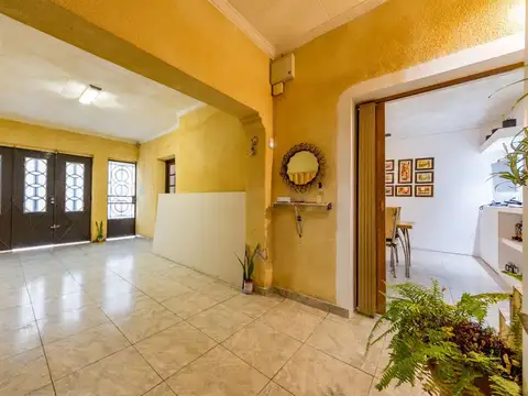 Casa en  VENTA - Tres dormitorios Dos Plantas - Echesortu, ROSARIO