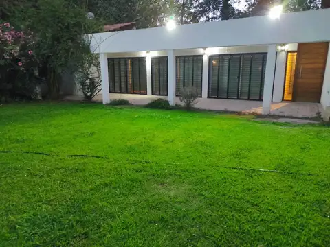Almirante Brown al 3100