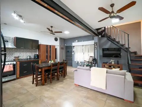 Los Naranjos 2500