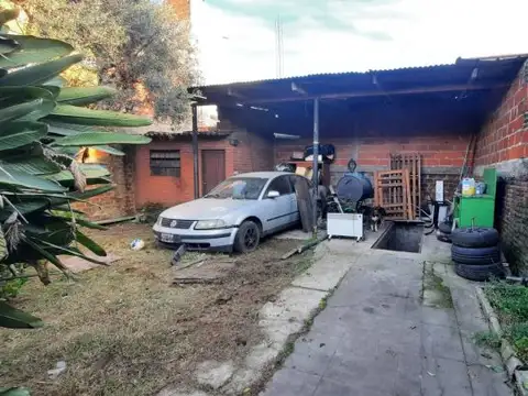 VENTA CASA 3 AMBIENTES VILLA BALLESTER A RECICLAR