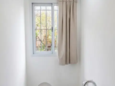 Duplex 2 ambientes con balcon propio.