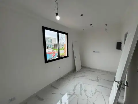 Ram. Imperdible Casa En Venta En Area 1, San Sebas