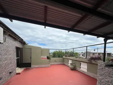 Departamento en Alquiler de 6 ambientes