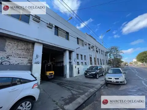 AV. M. Belgrano al 2000