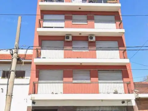 VENTA depto 2 ambientes BERNAL