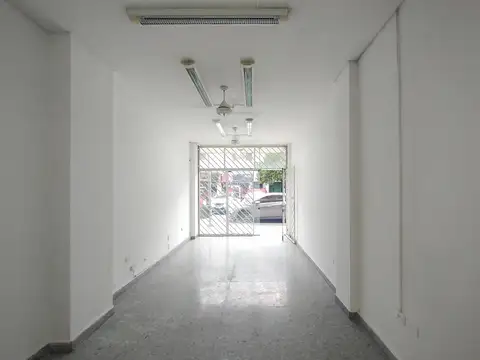 Local a metros de la peatonal