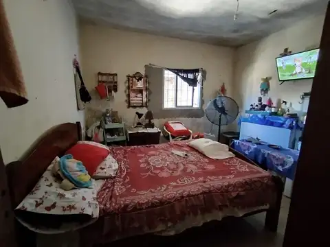 CASA DE 7 AMBIENTES EN ALTOS DEL VALLE