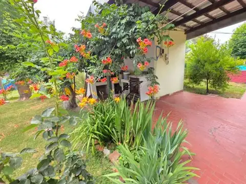 Gran casa quinta con pileta en Pueblo Belgrano